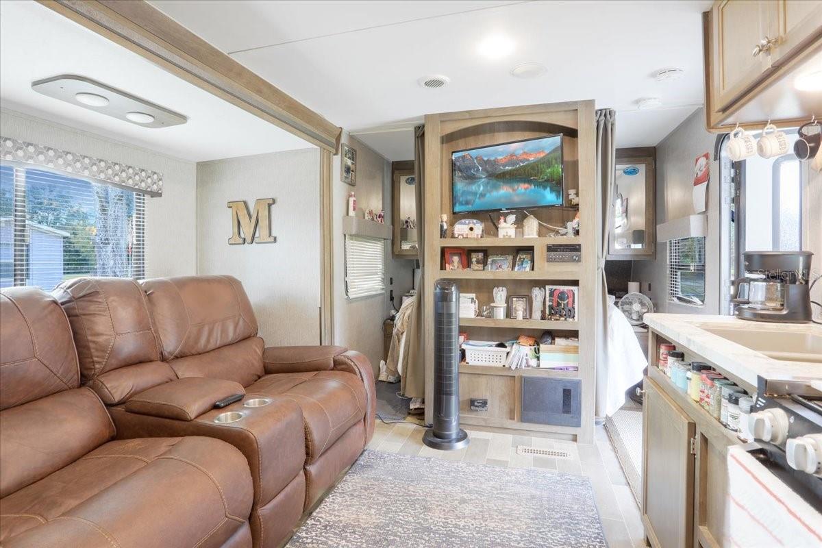 Image 17 of 25 For 5336 Cr-791  