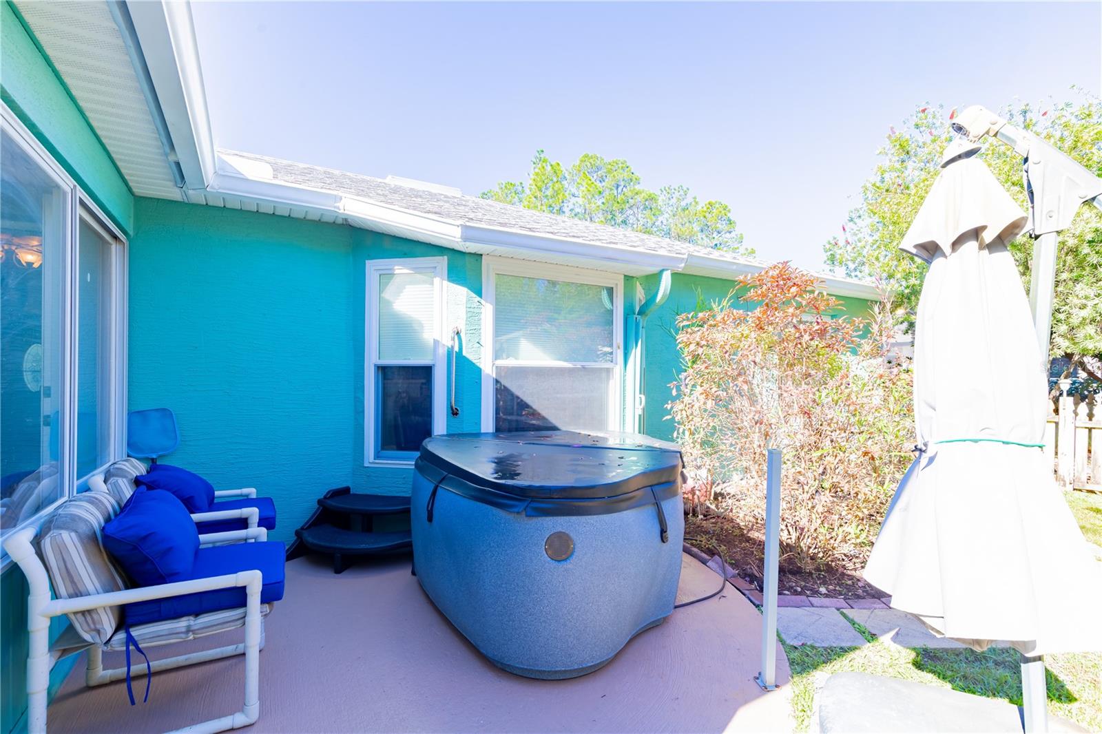 Image 37 of 49 For 3 Ryerton Place