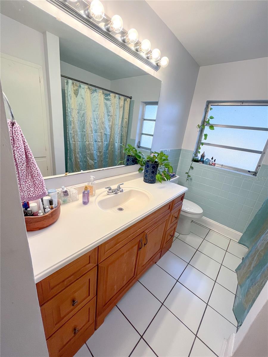 Image 10 of 14 For 4018 10th Avenue