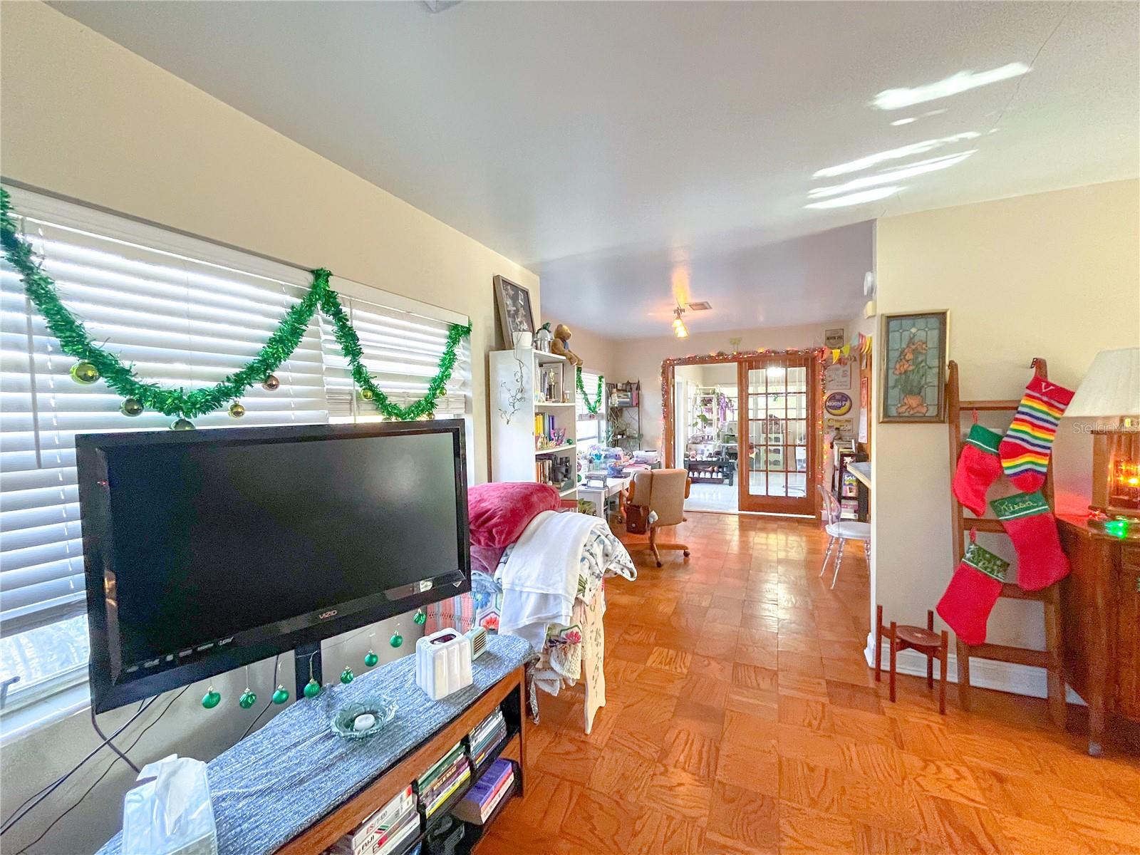 Image 4 of 14 For 4018 10th Avenue