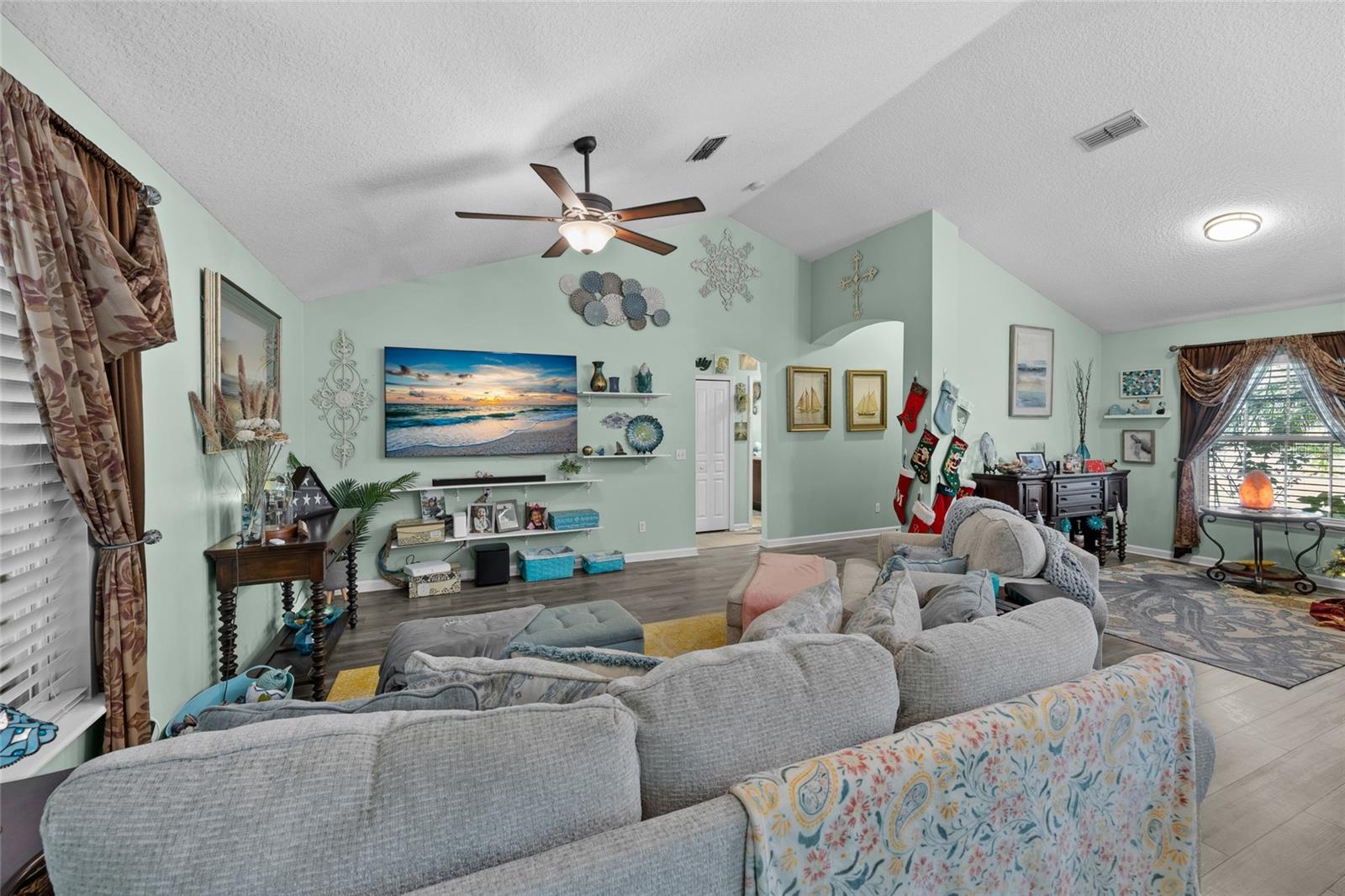 Image 18 of 33 For 1731 Hagans Ridge Court