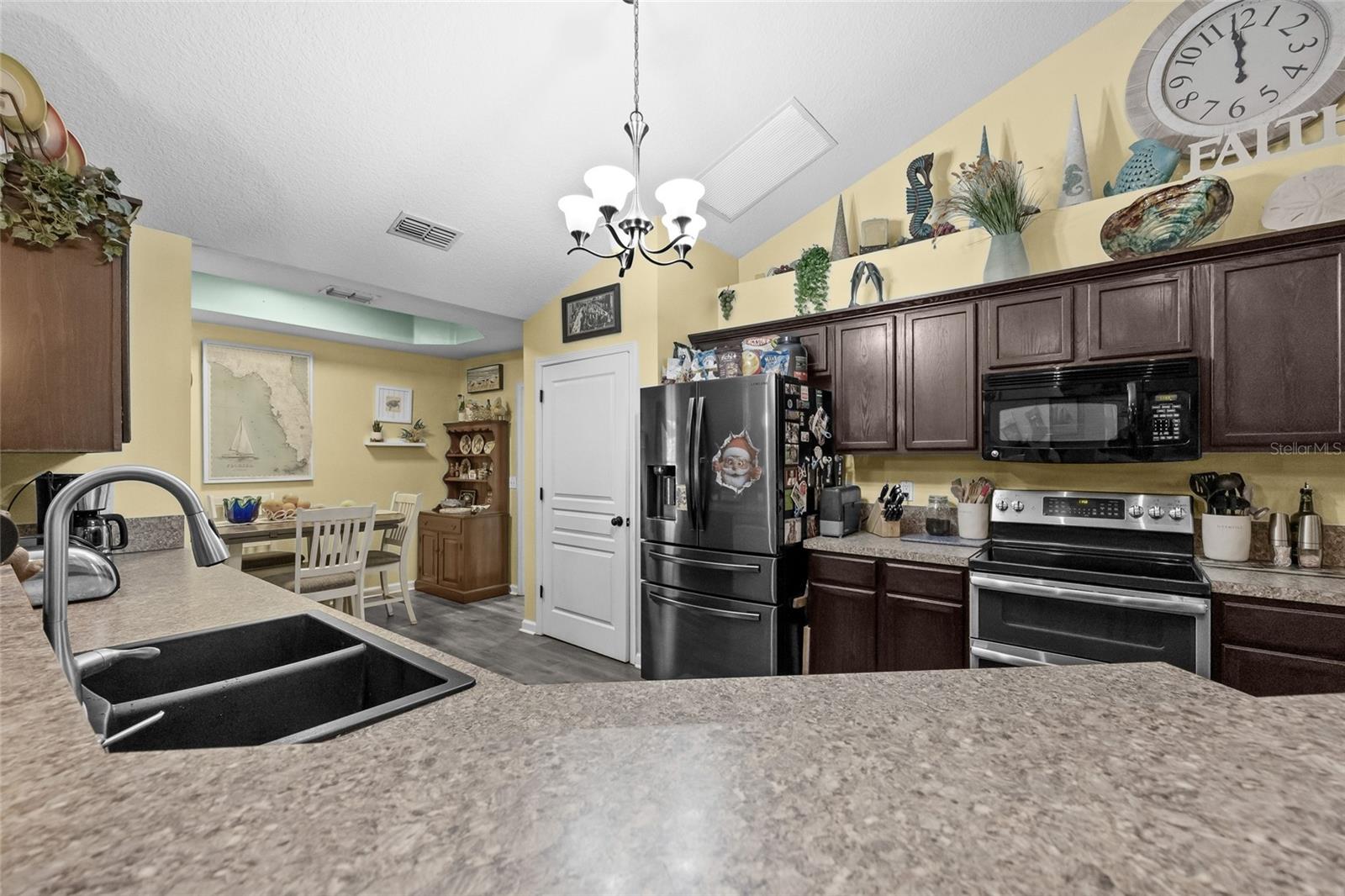 Image 7 of 33 For 1731 Hagans Ridge Court