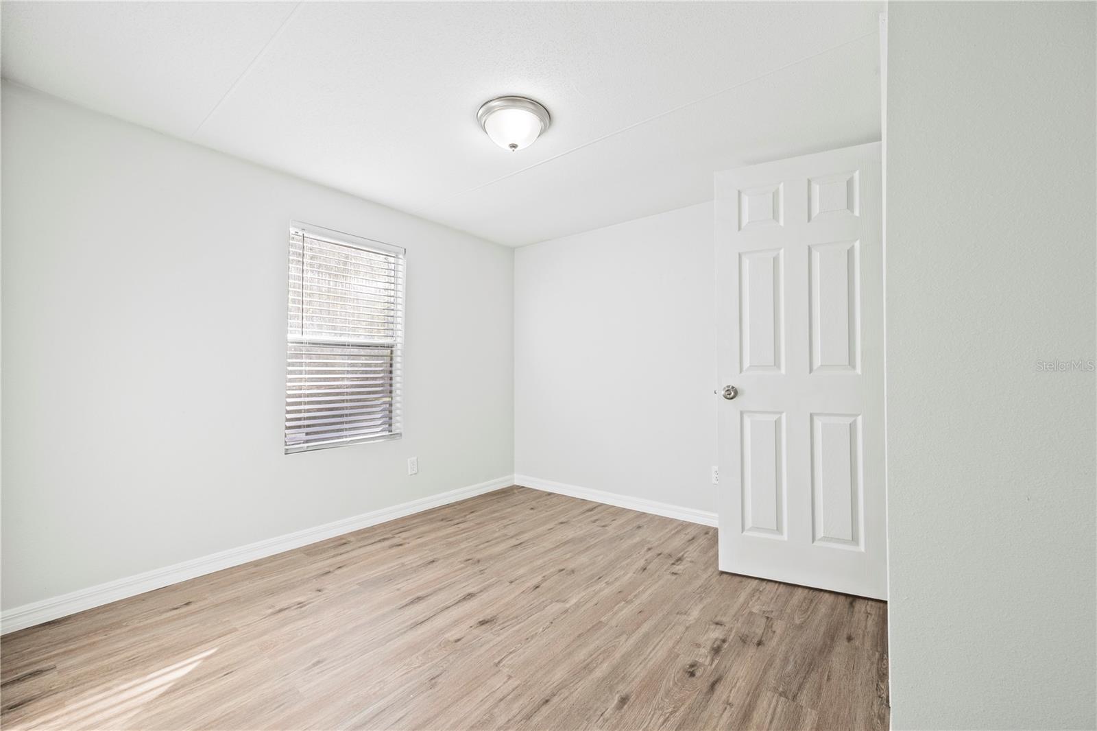 Image 18 of 45 For 1809 Rosemary Circle