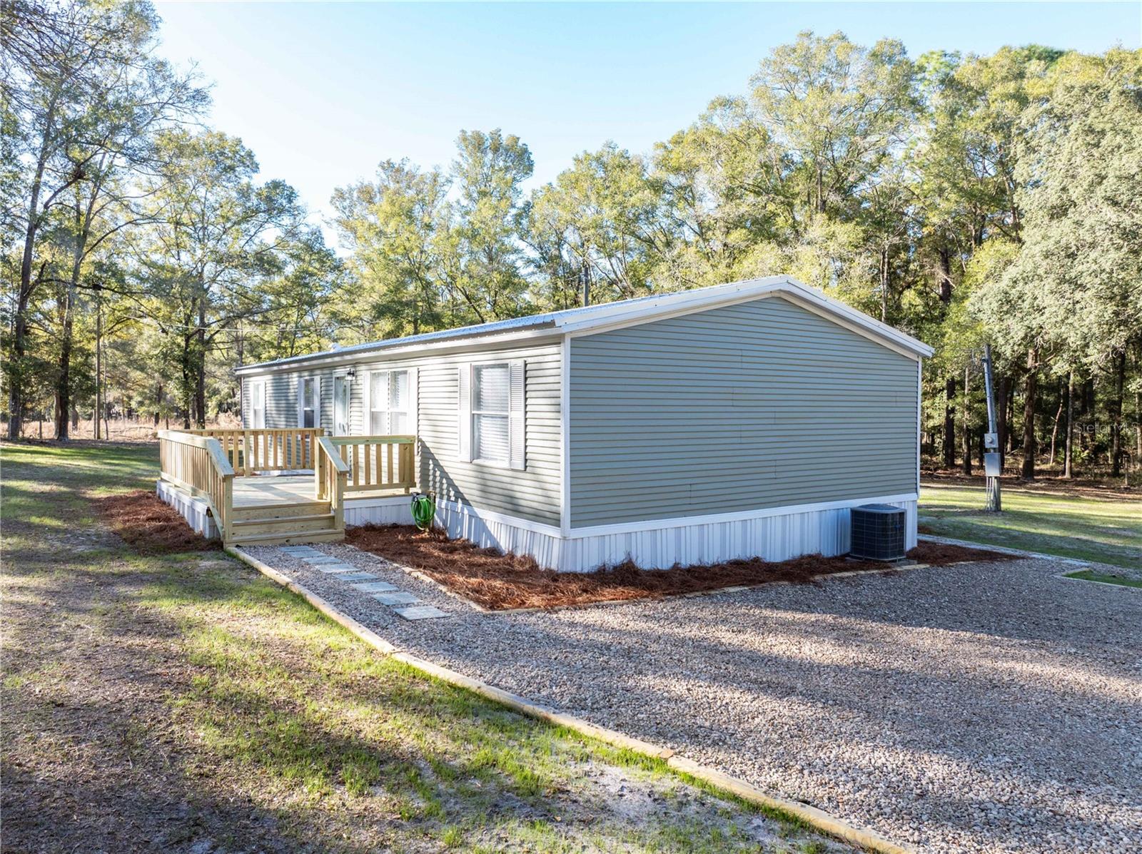 Image 26 of 45 For 1809 Rosemary Circle