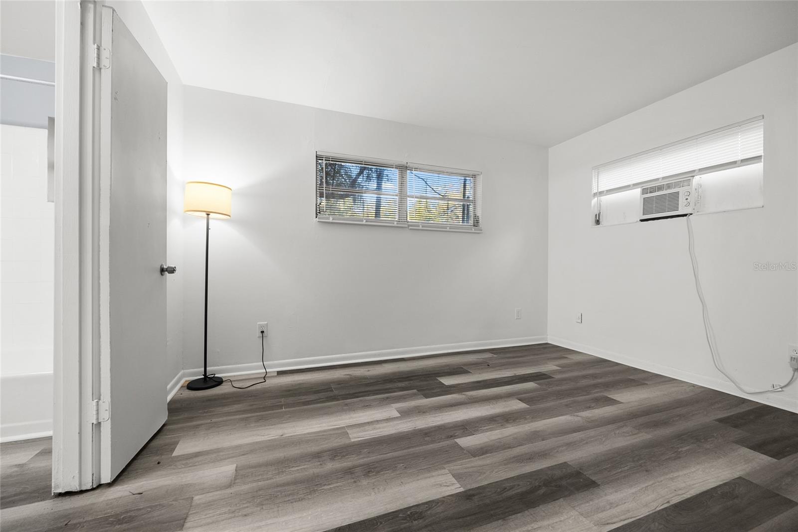 Image 17 of 19 For 3826 14th Place