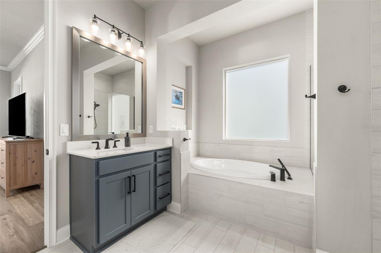 Image 21 of 62 For 10778 34th Road