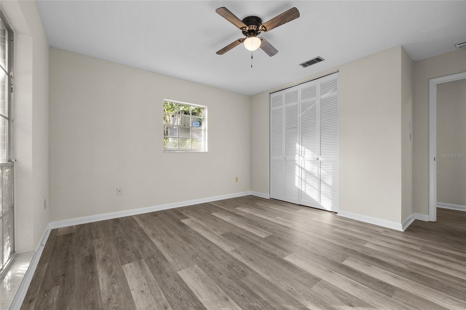 Image 24 of 31 For 2110 46th Street