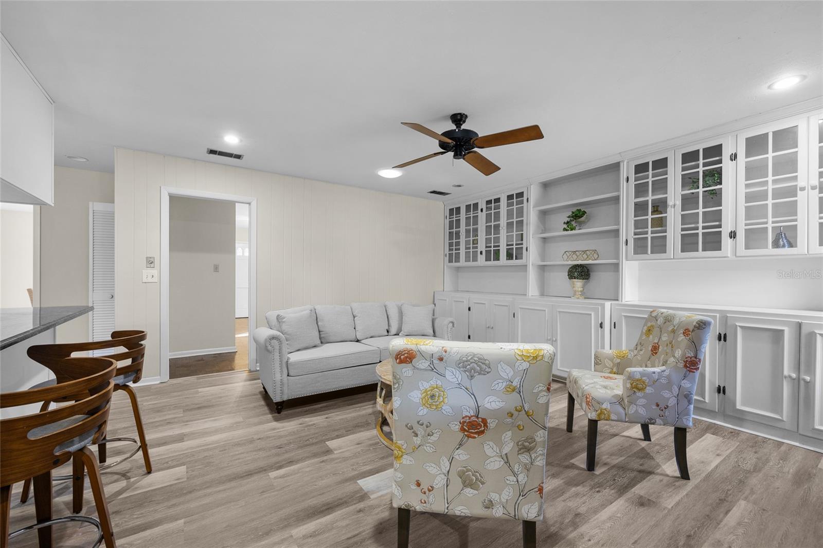 Image 8 of 31 For 2110 46th Street