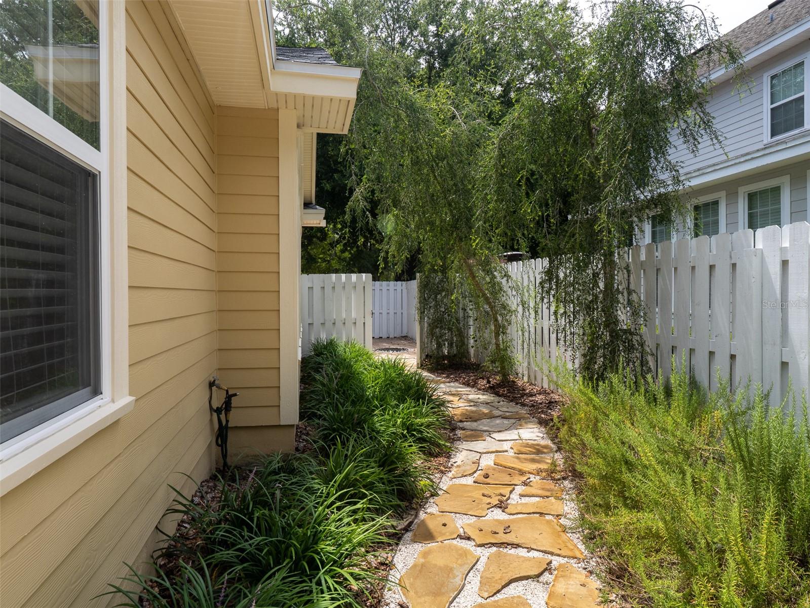 Image 11 of 44 For 441 129th Terrace