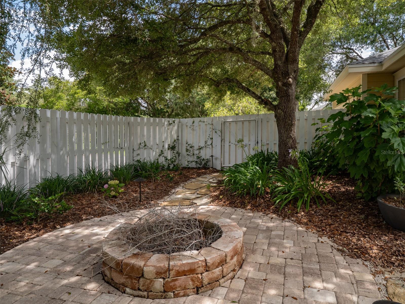 Image 9 of 44 For 441 129th Terrace