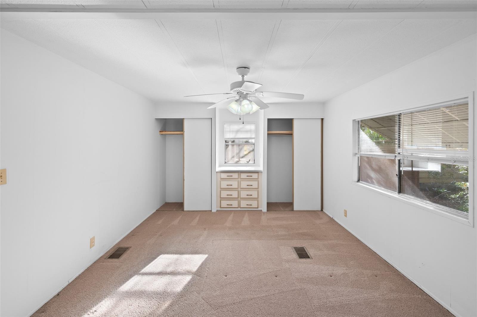 Image 12 of 34 For 8416 39th Circle