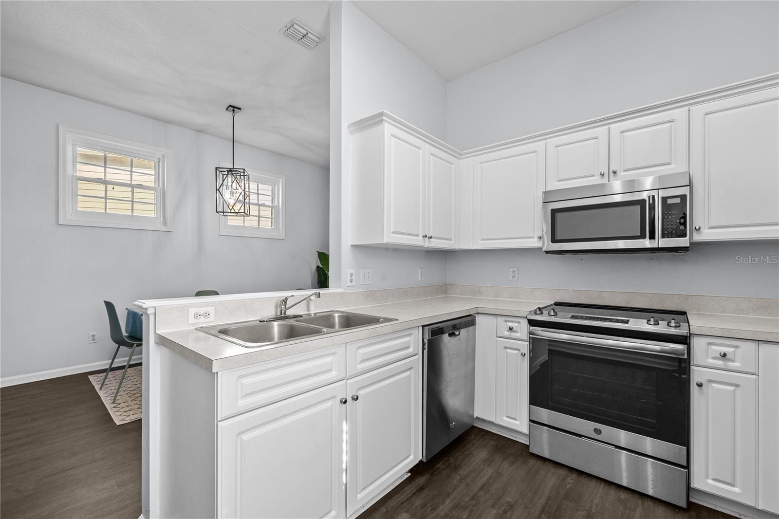 Image 9 of 27 For 5213 91st Terrace B