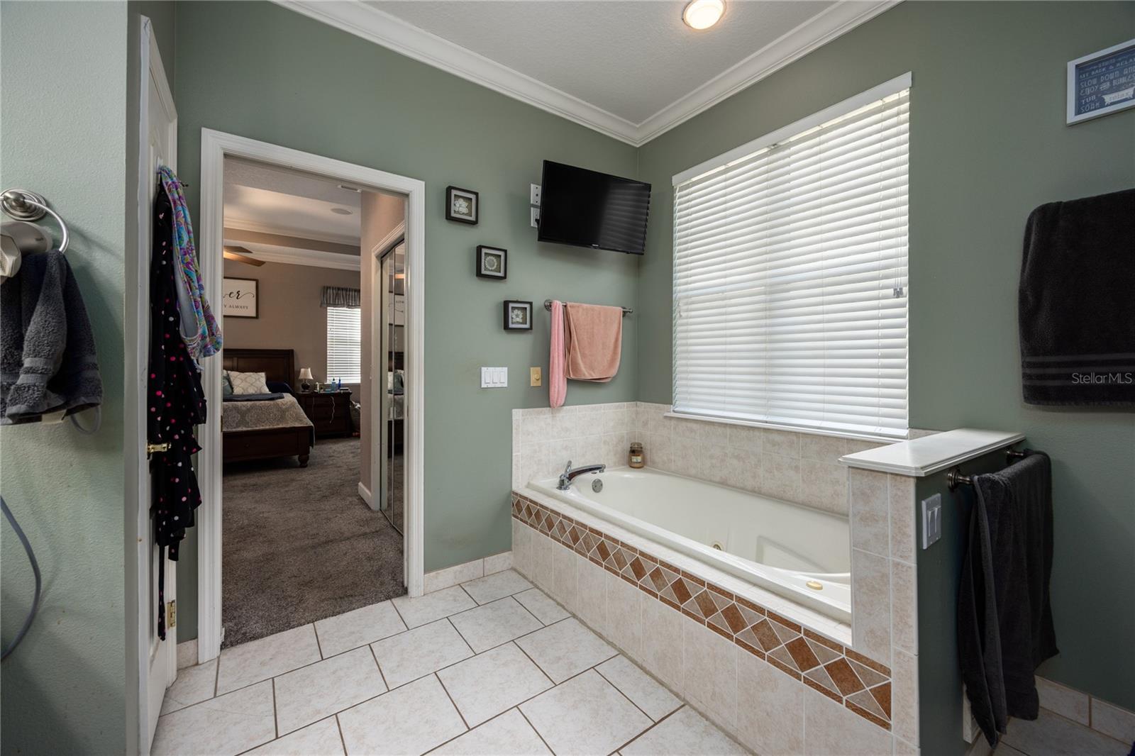 Image 26 of 70 For 5250 160th Avenue