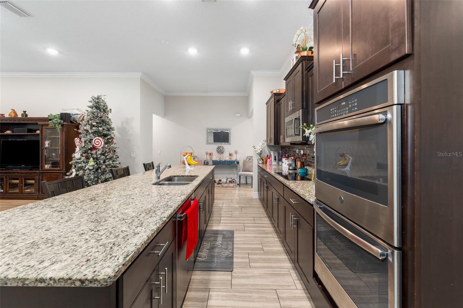 Image 15 of 45 For 5615 215th Terrace