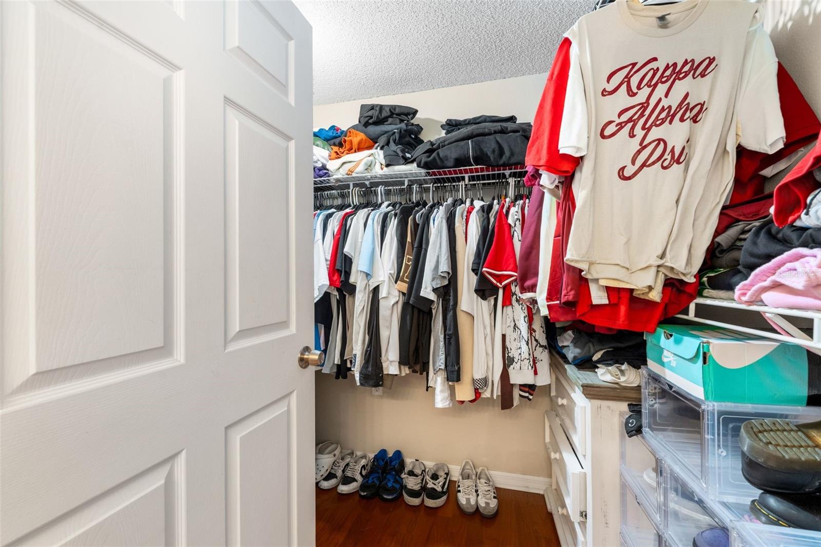 Image 25 of 36 For 10000 52nd Avenue 35