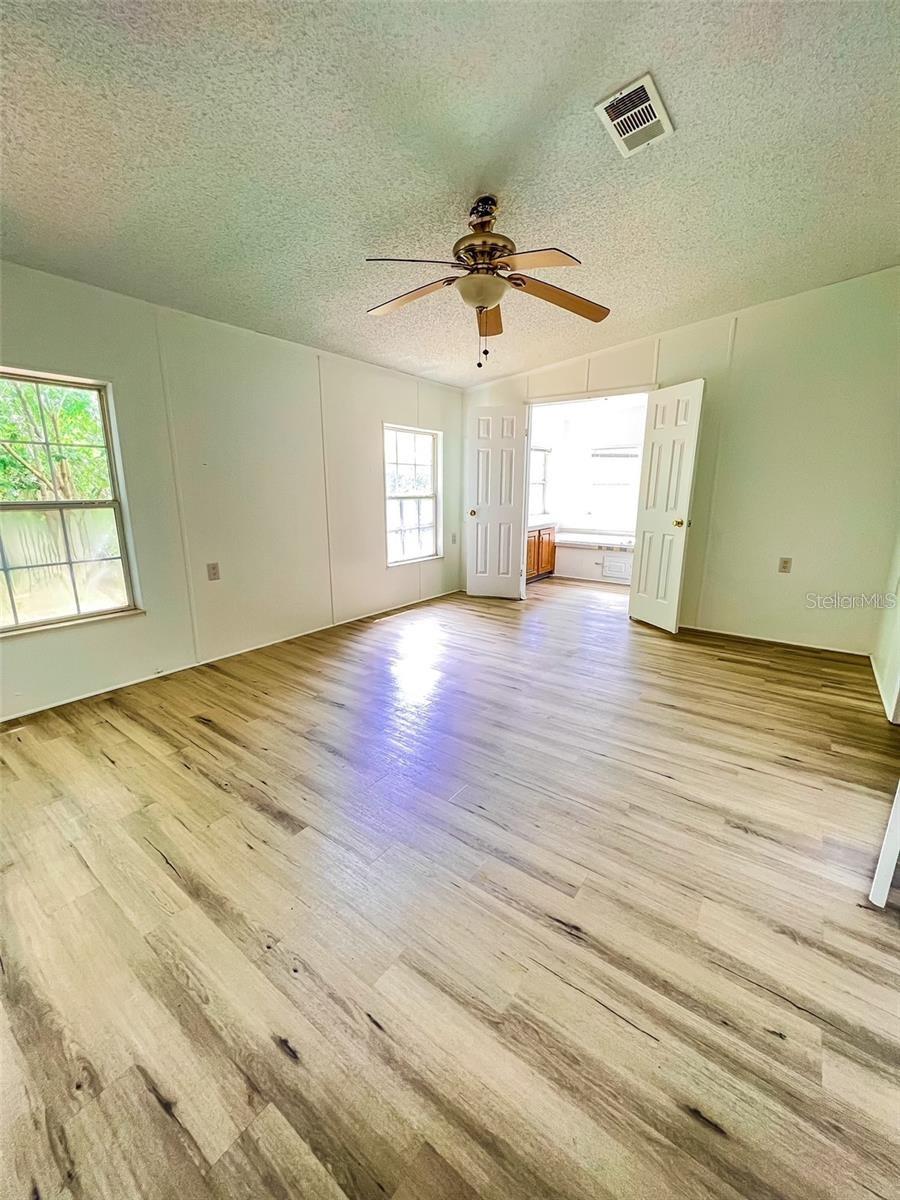 Image 24 of 27 For 24274 190th Avenue