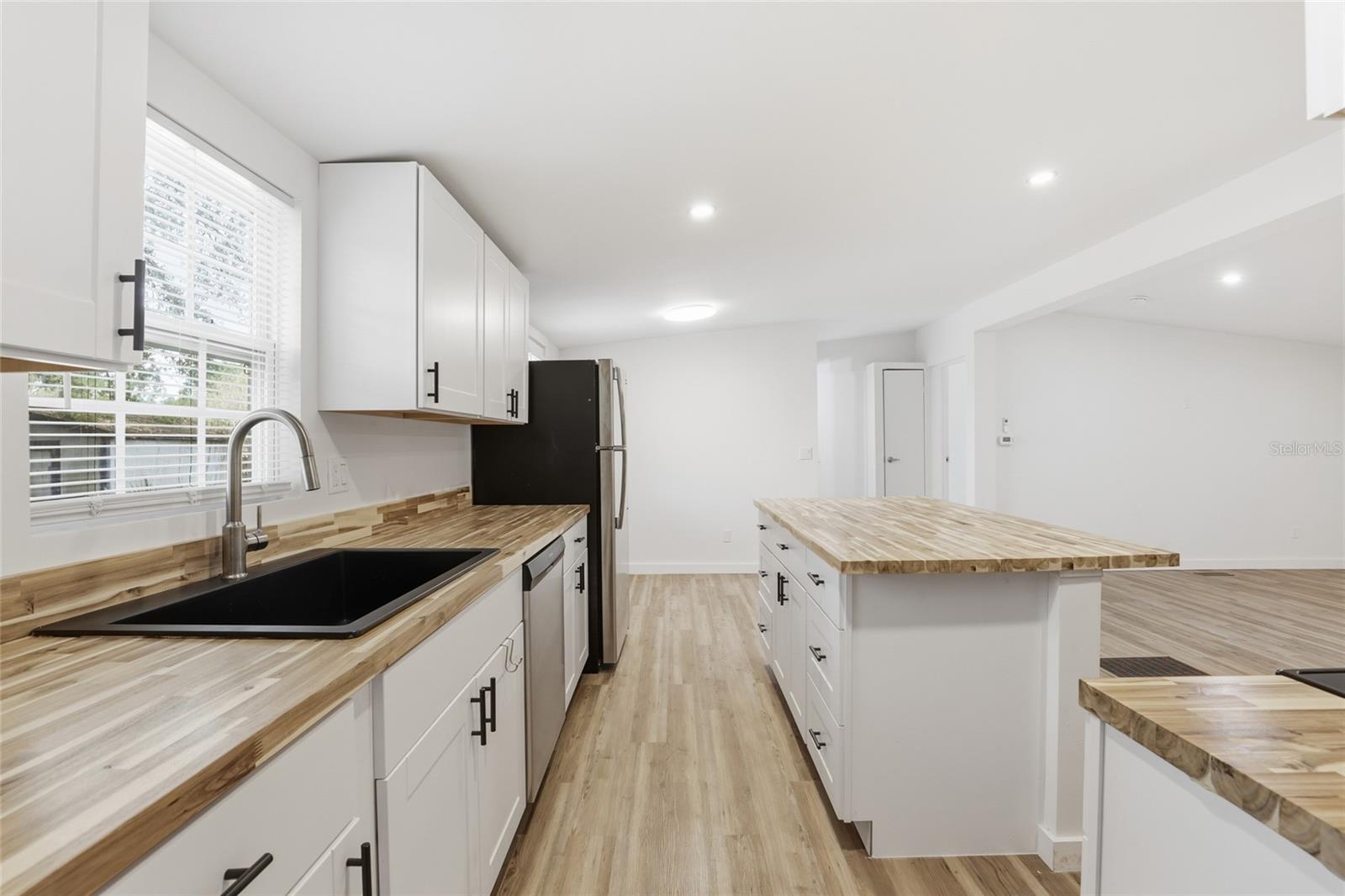 Image 6 of 21 For 9024 104th Terrace