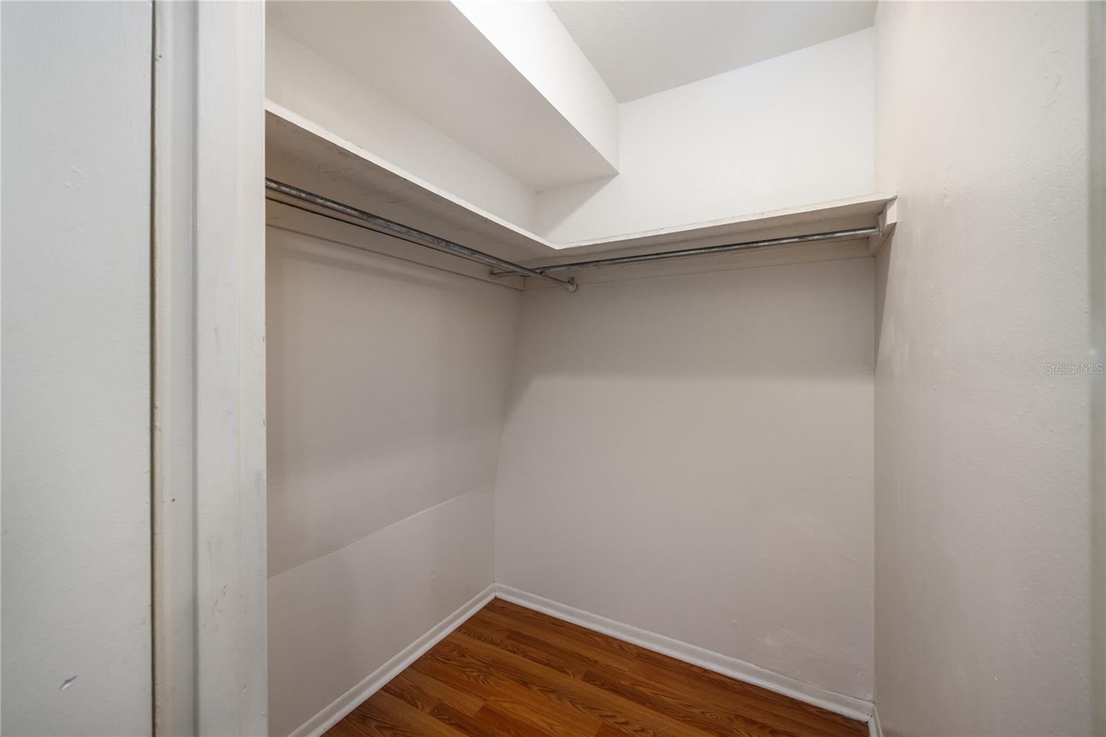 Image 20 of 24 For 1700 16th Court B27