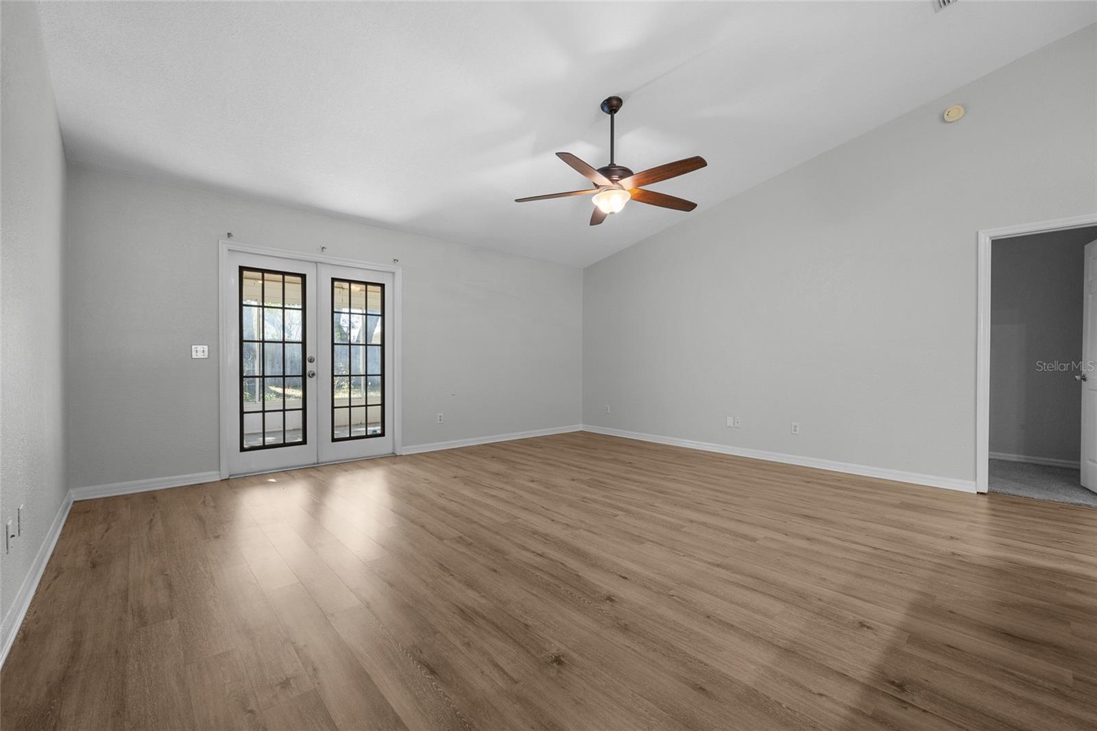 Image 10 of 31 For 25339 18th Avenue