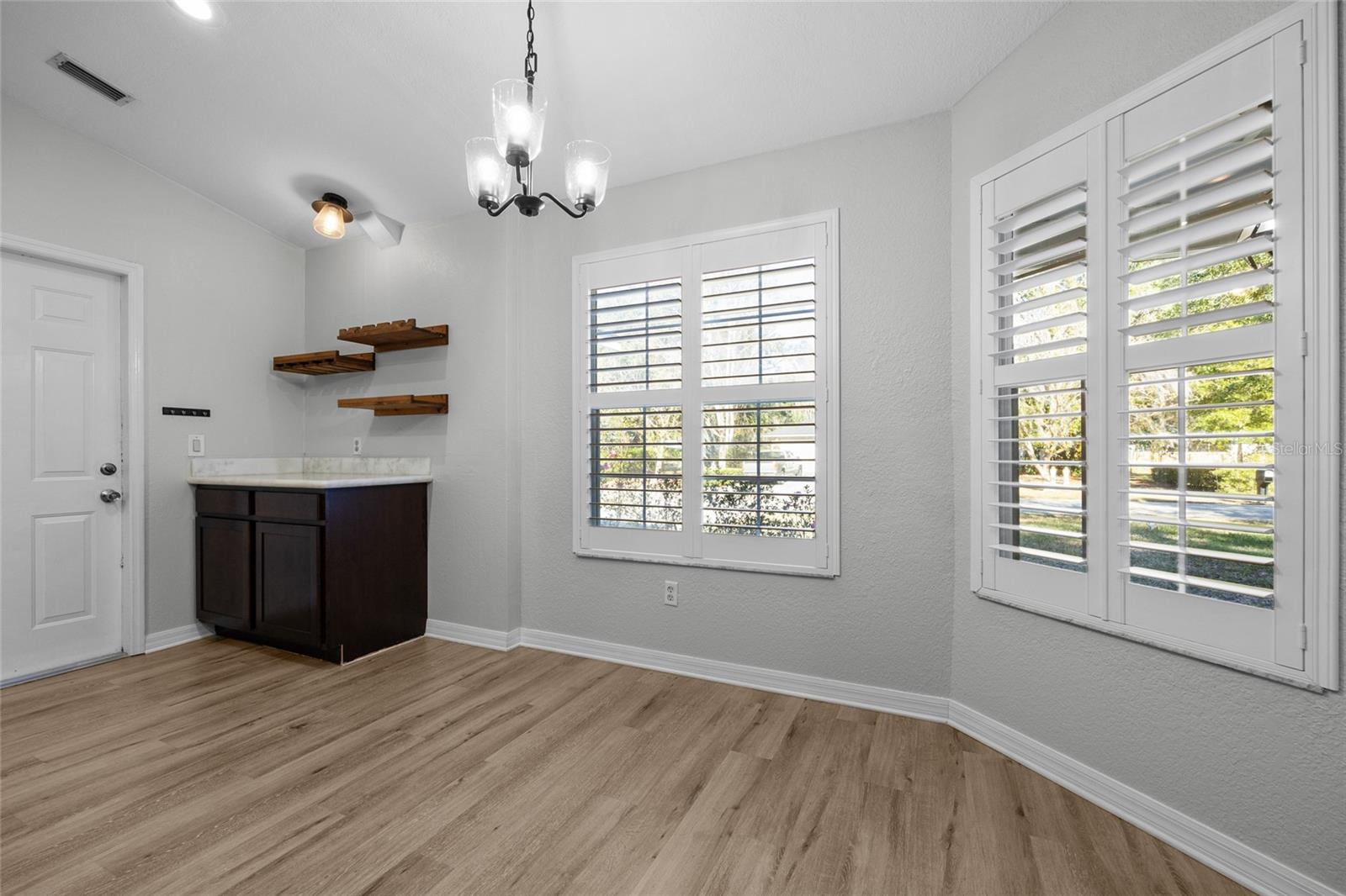 Image 14 of 31 For 25339 18th Avenue