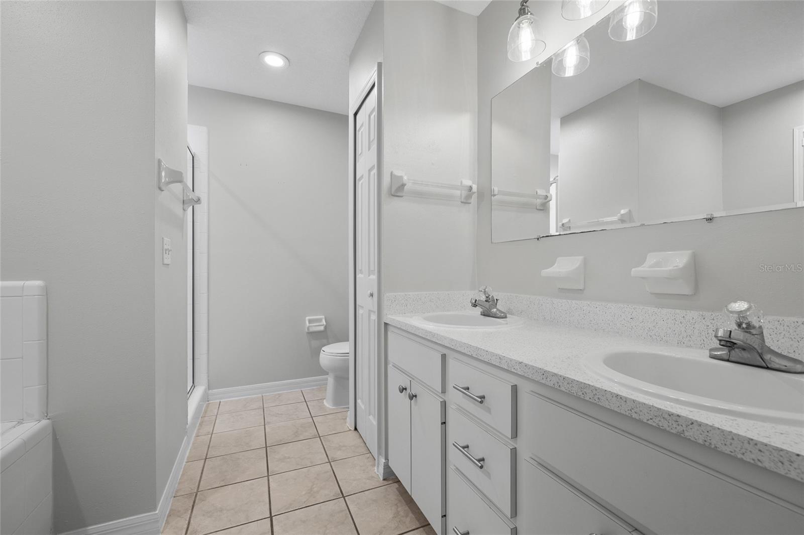 Image 16 of 31 For 25339 18th Avenue