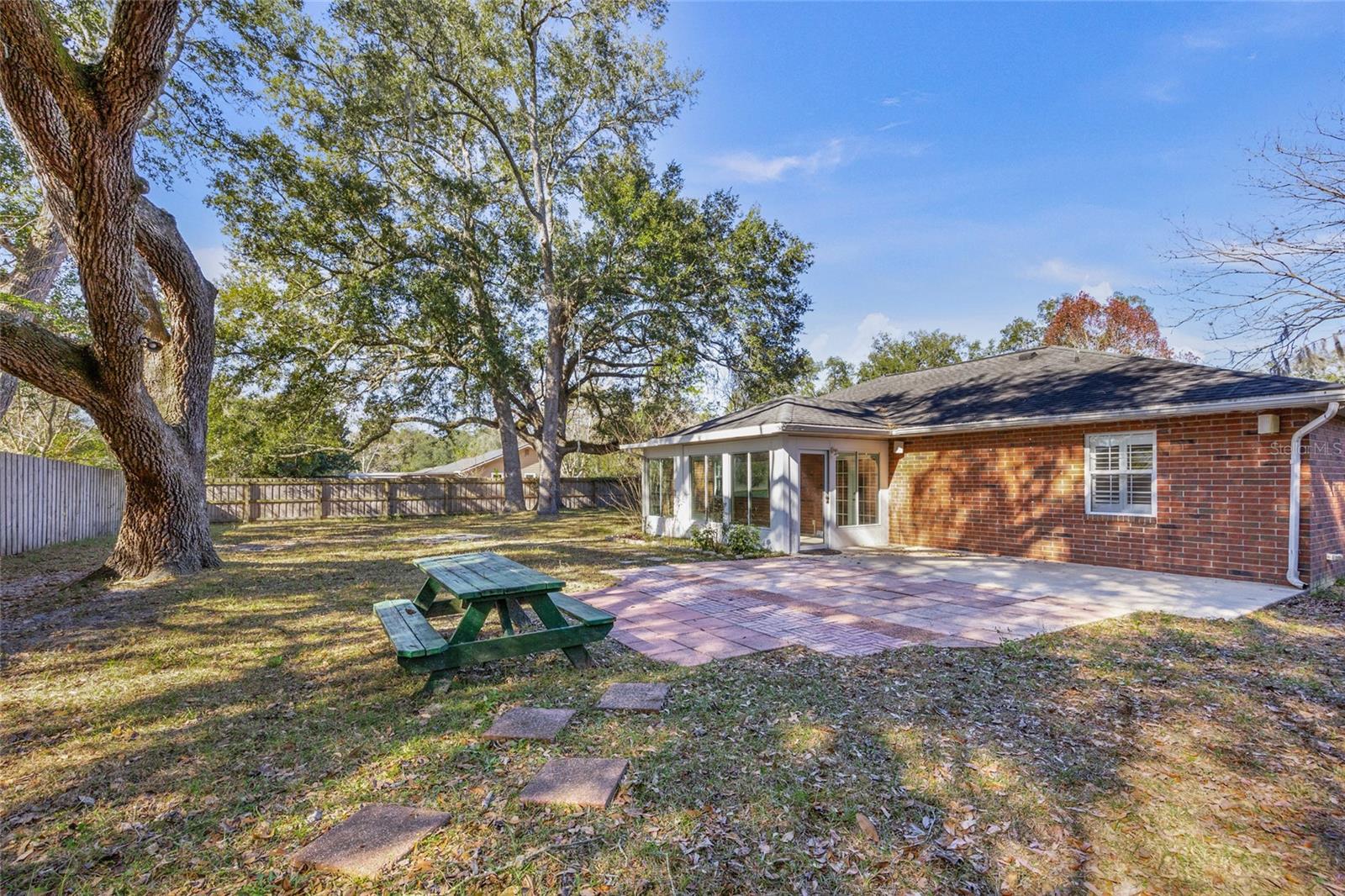 Image 27 of 31 For 25339 18th Avenue