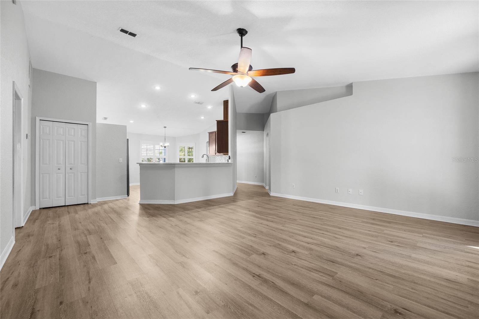 Image 8 of 31 For 25339 18th Avenue