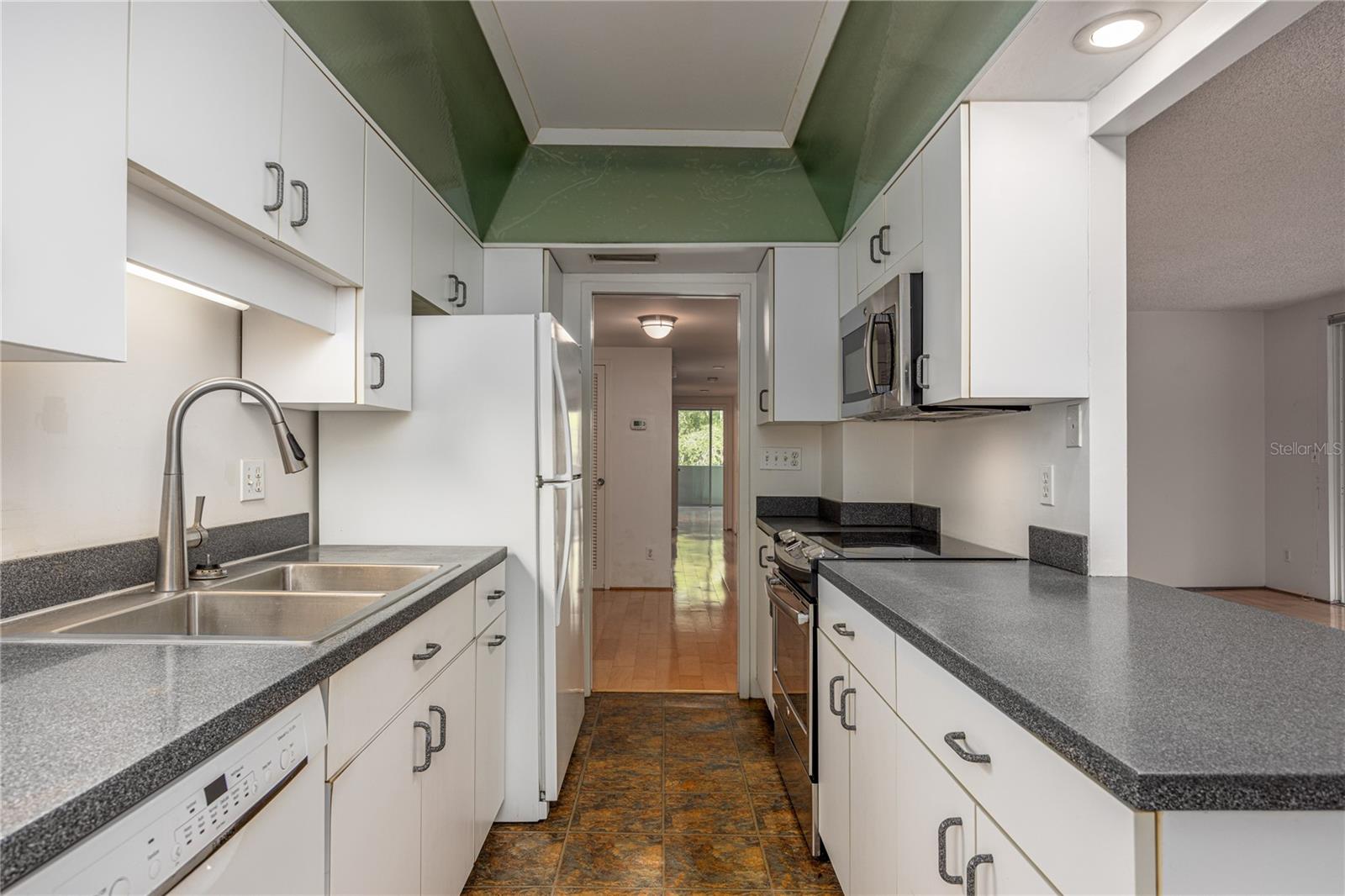 Image 32 of 54 For 1719 23rd Avenue 3f