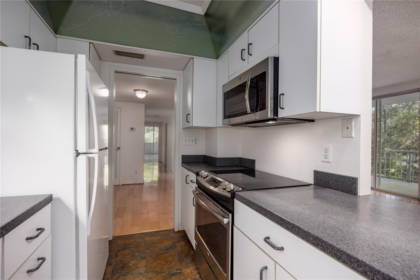 Image 33 of 54 For 1719 23rd Avenue 3f