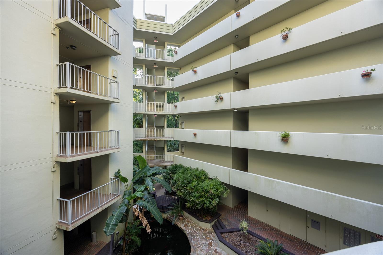 Image 37 of 54 For 1719 23rd Avenue 3f