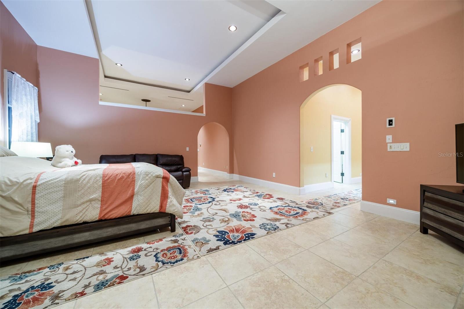 Image 22 of 80 For 18910 78th Avenue