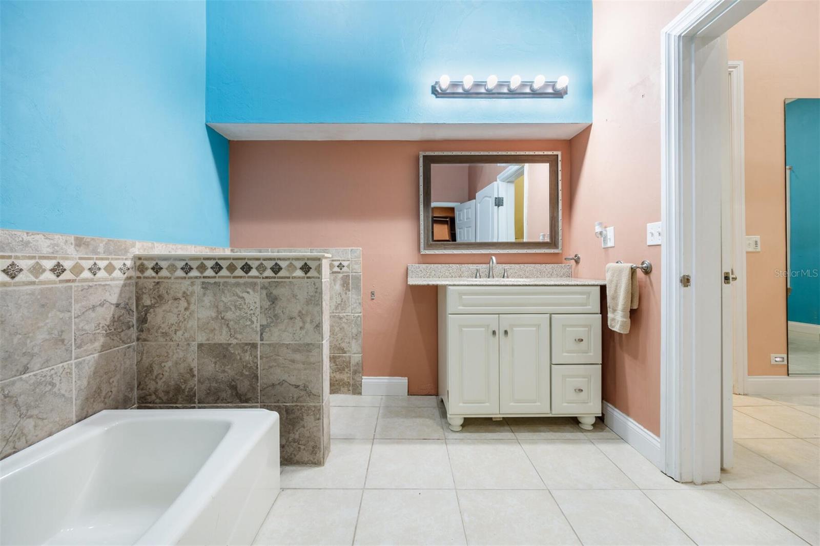 Image 54 of 80 For 18910 78th Avenue