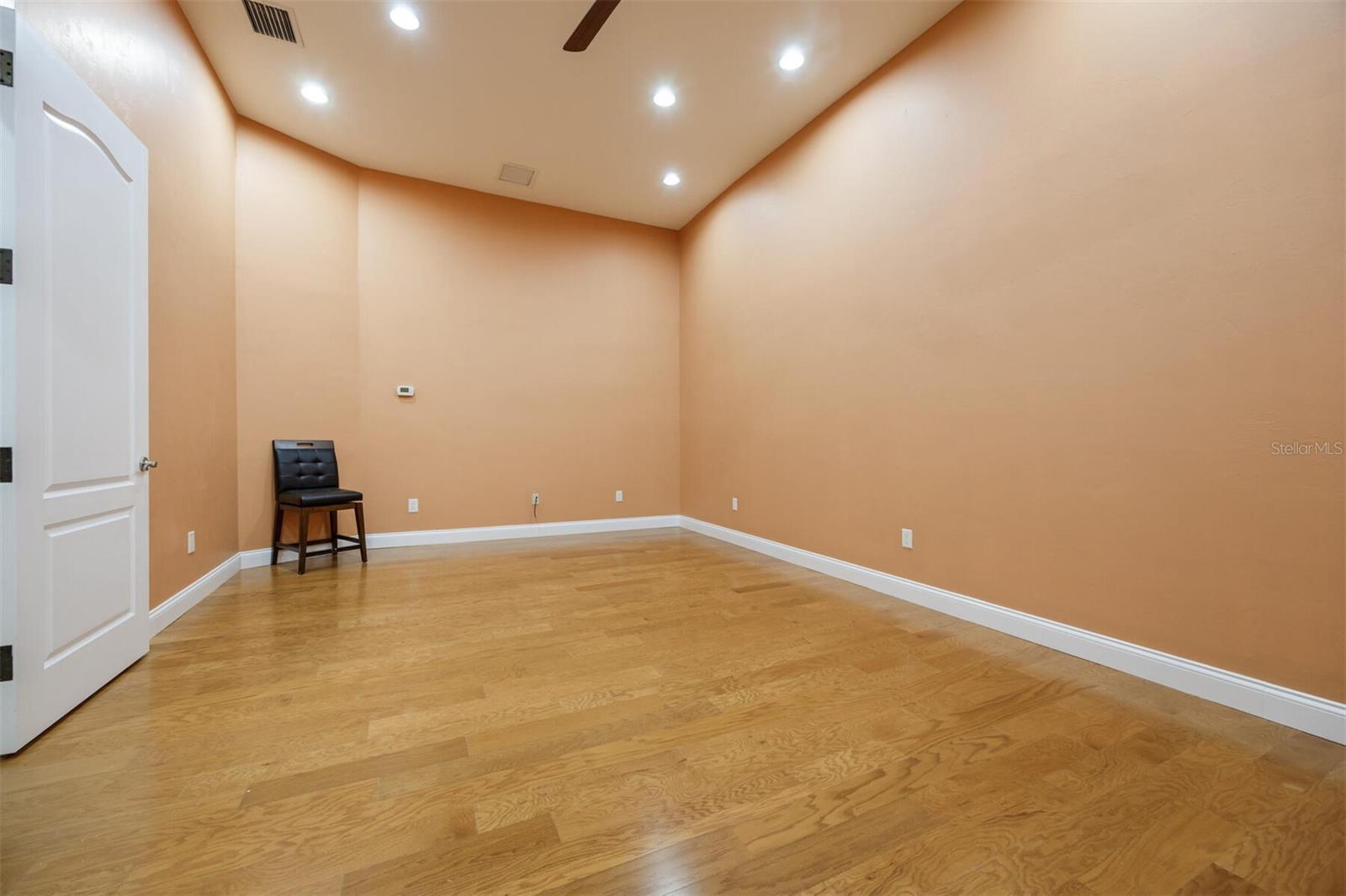 Image 60 of 80 For 18910 78th Avenue