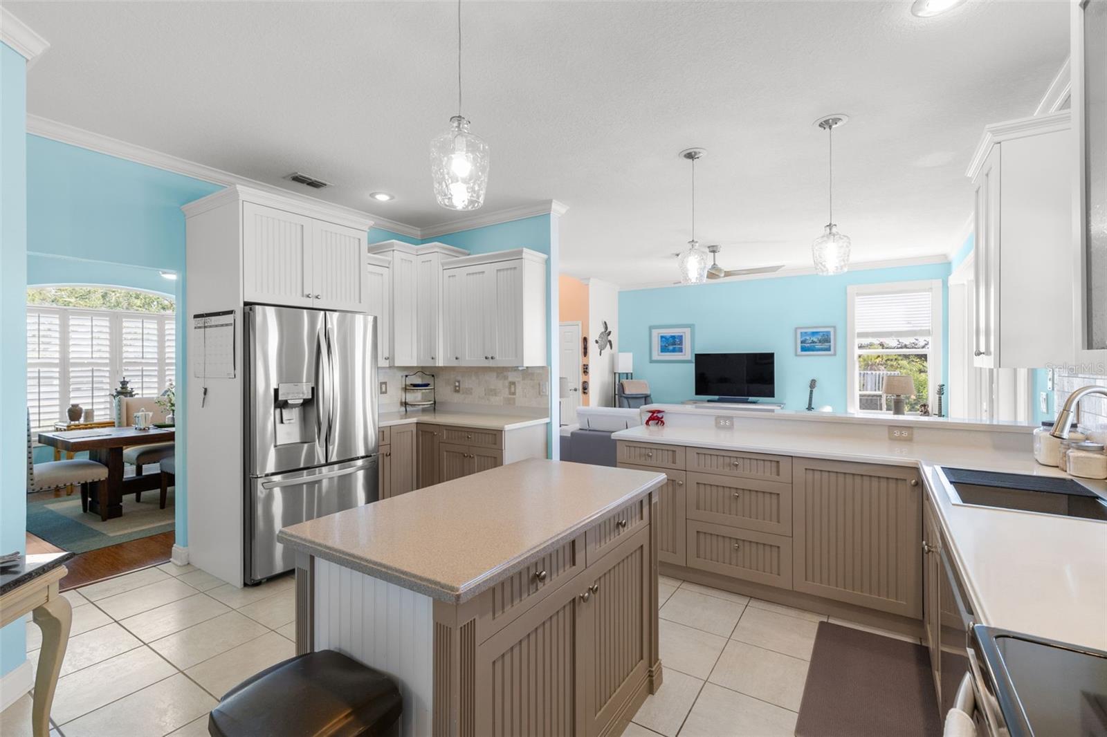 Image 21 of 48 For 1221 50th Street Court E