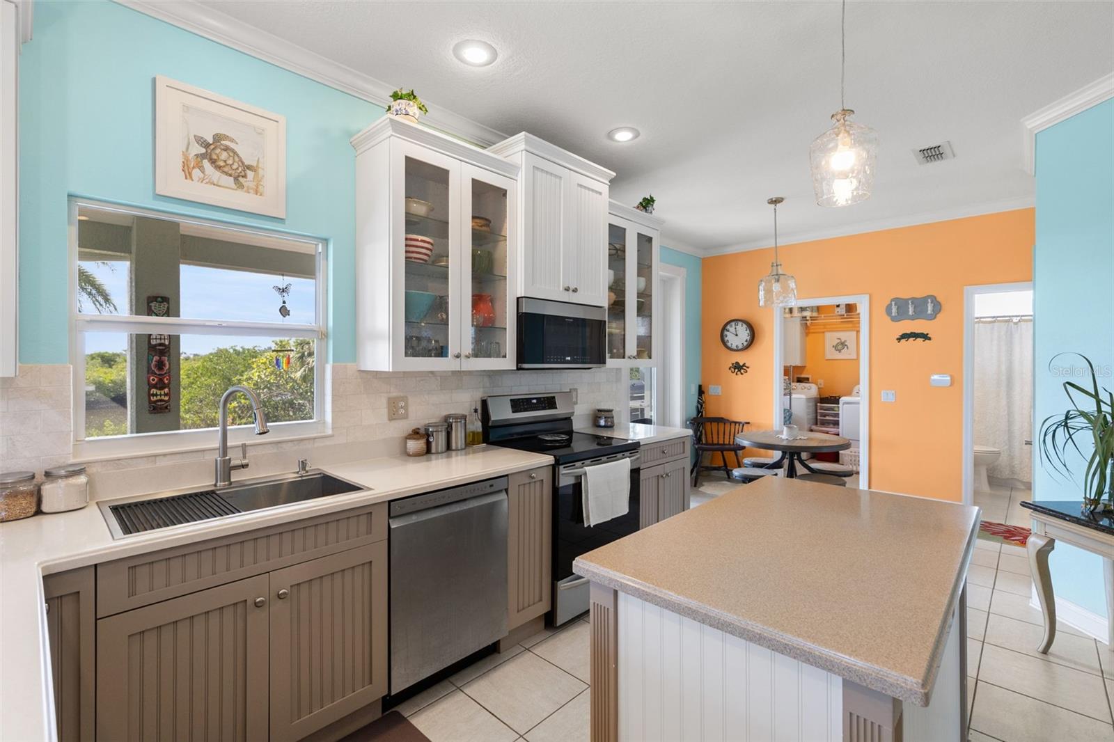 Image 22 of 48 For 1221 50th Street Court E