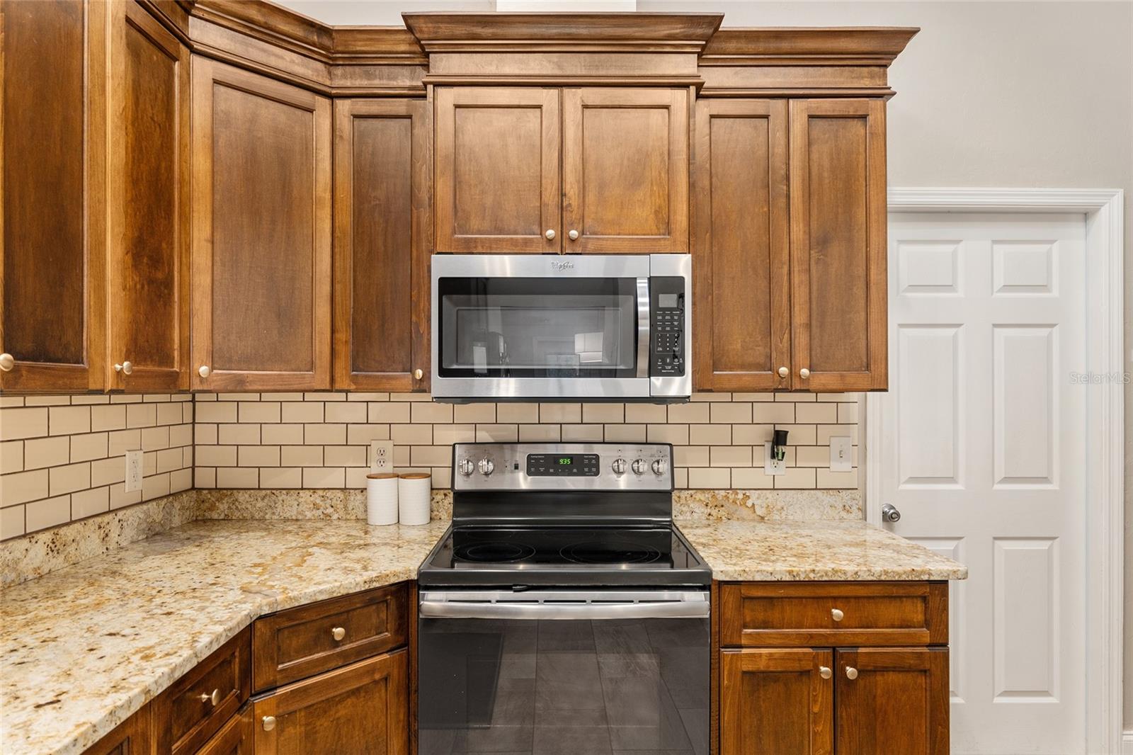 Image 19 of 51 For 3515 39th Place