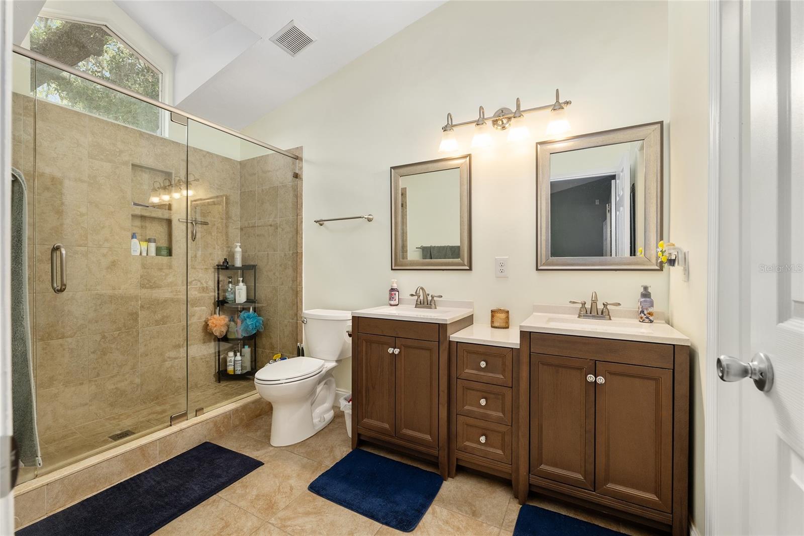 Image 23 of 51 For 3515 39th Place