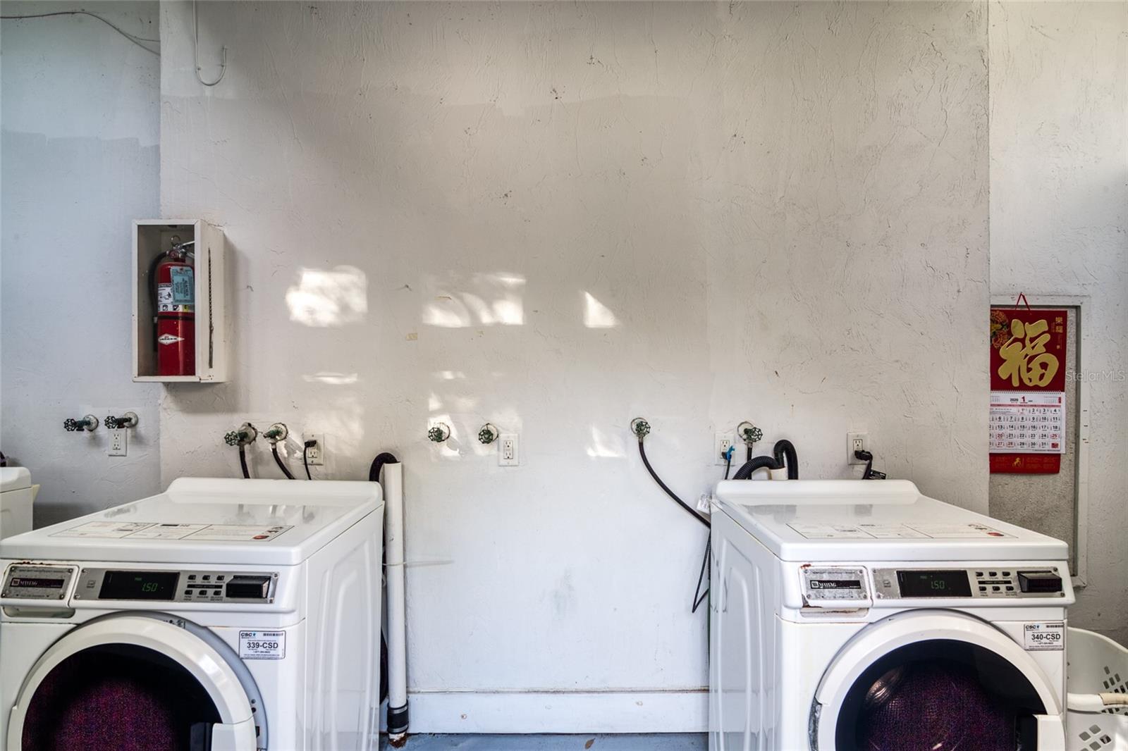 Image 20 of 21 For 1700 16th Court J-4