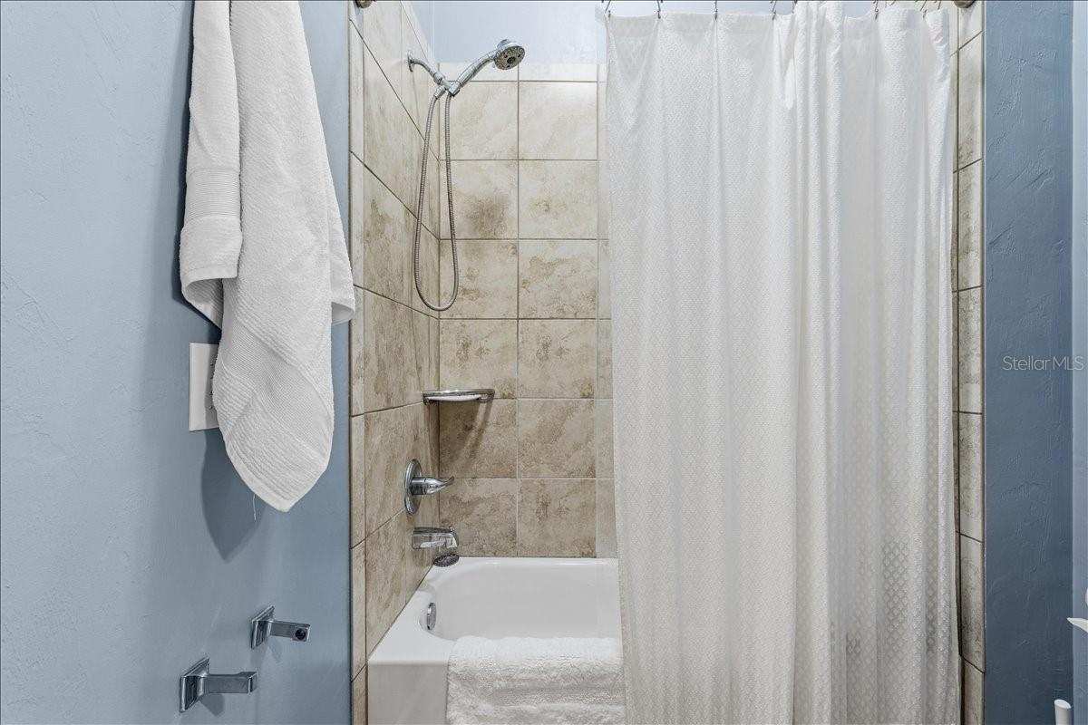 Image 21 of 29 For 16787 167th Place