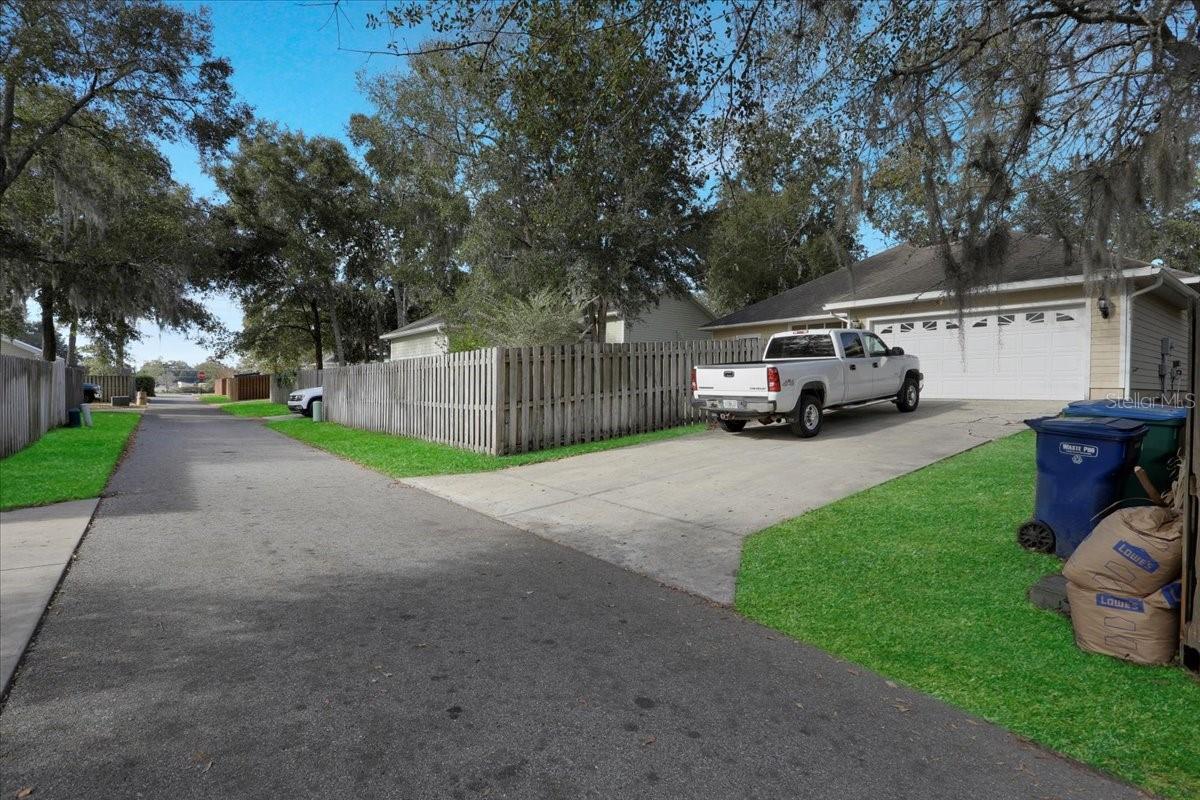 Image 27 of 29 For 16787 167th Place