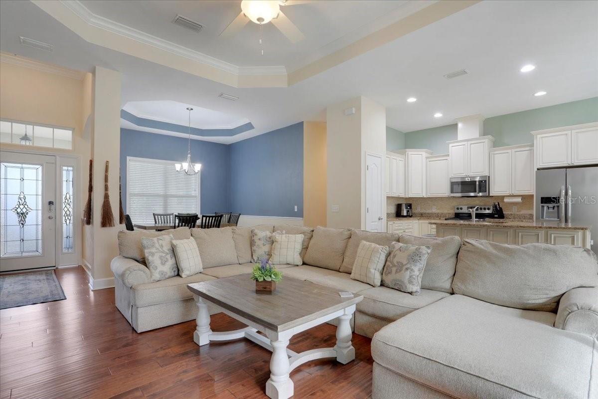 Image 6 of 29 For 16787 167th Place