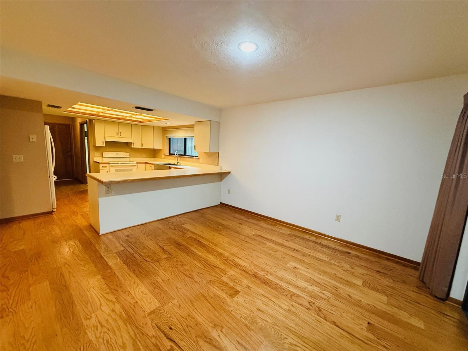 Image 12 of 24 For 2435 27th Place