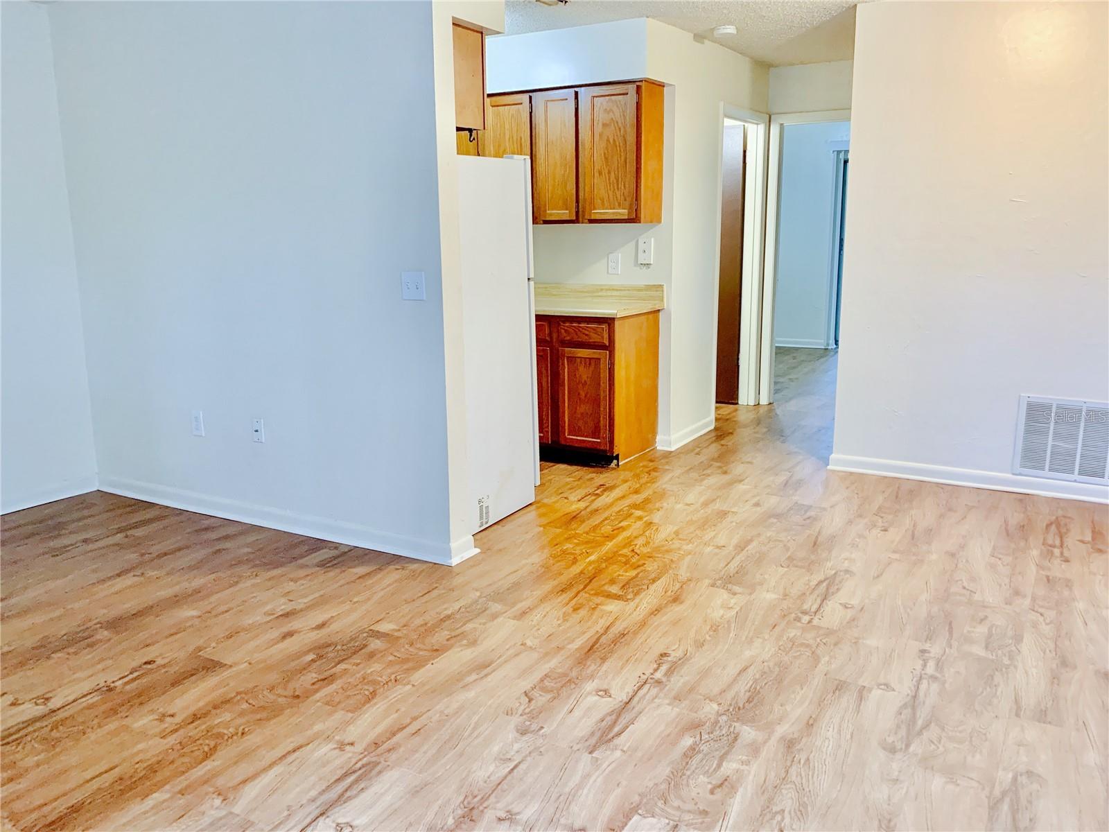 Image 7 of 16 For 1213 39th Avenue B1