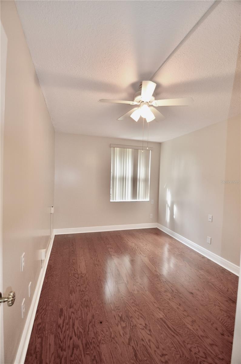 Image 30 of 45 For 1719 23rd Avenue Ph-c