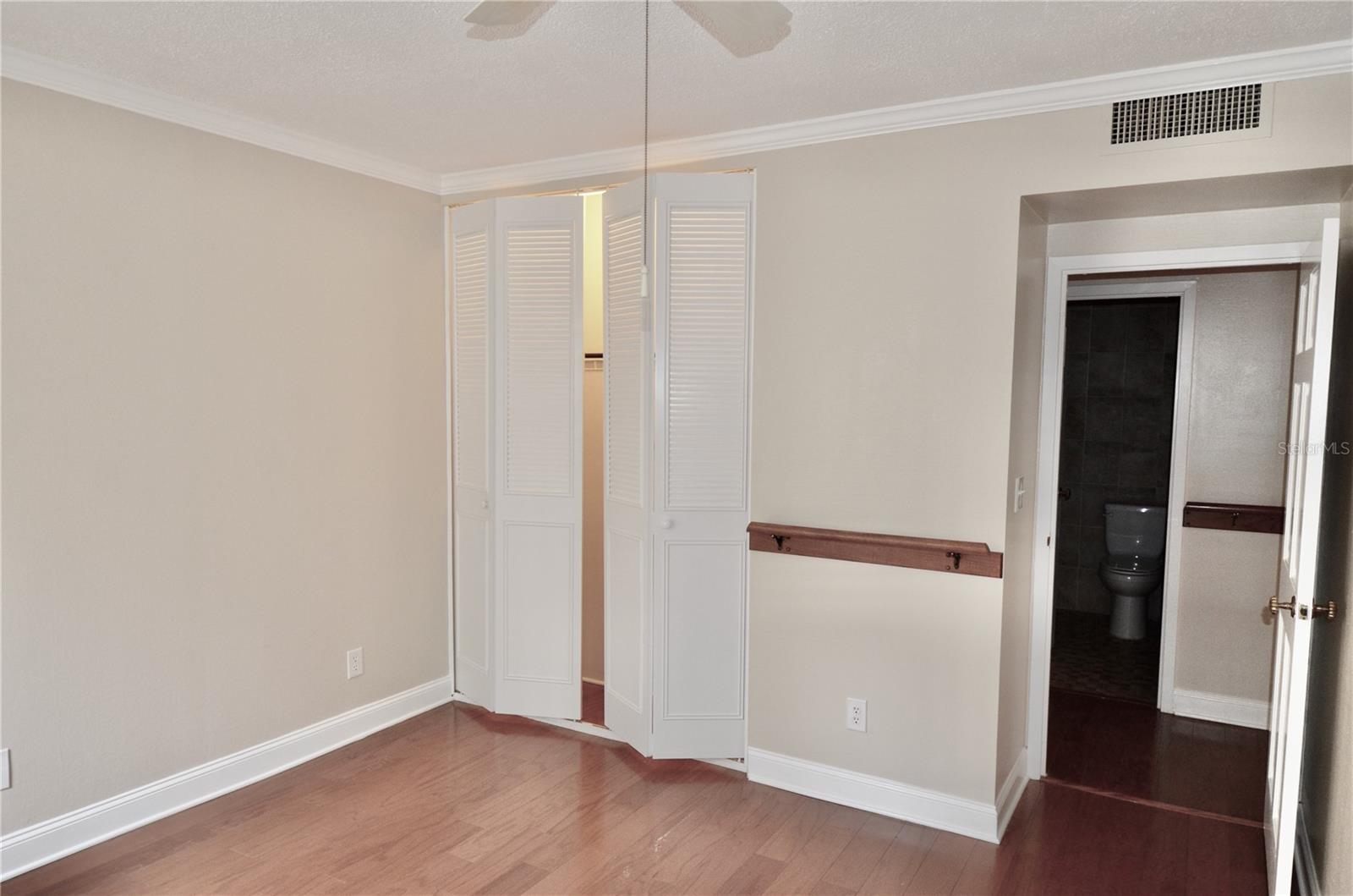 Image 32 of 45 For 1719 23rd Avenue Ph-c