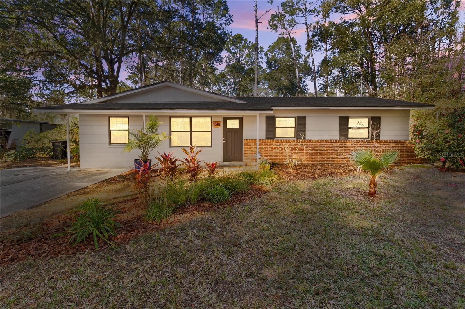 Image 2 of 30 For 1618 15th Terrace