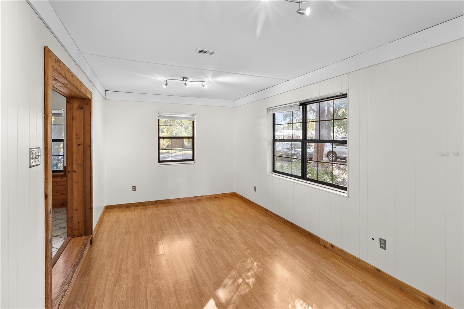 Image 9 of 30 For 1618 15th Terrace