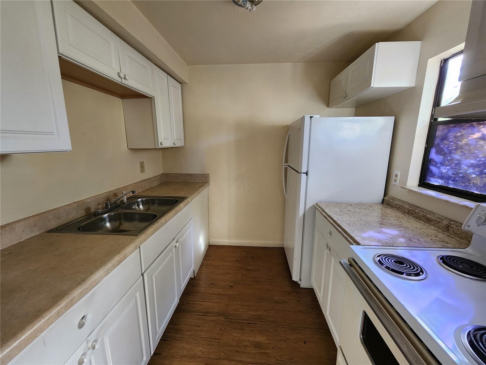 Image 2 of 15 For 701 67th Terrace D