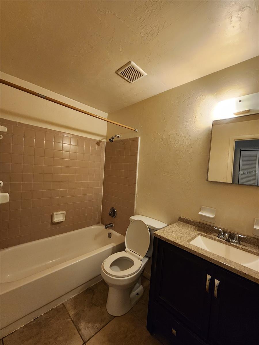 Image 7 of 15 For 701 67th Terrace D