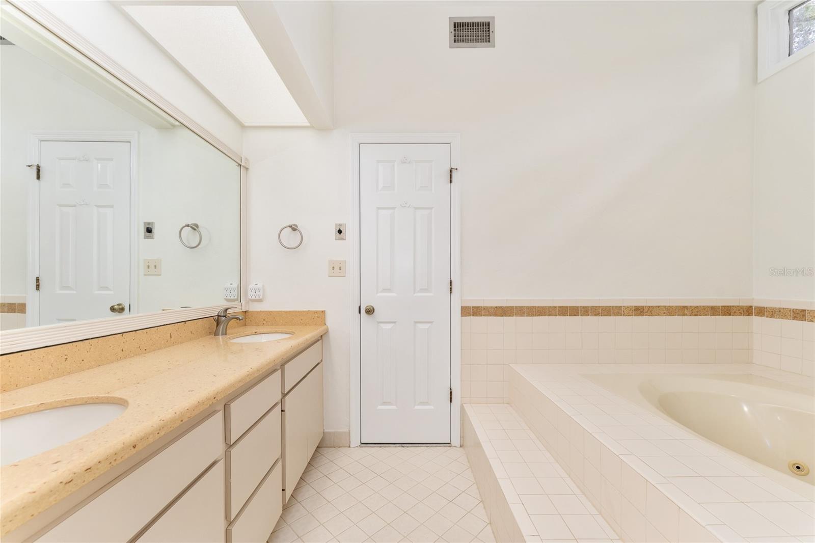 Image 28 of 79 For 8303 42nd Avenue